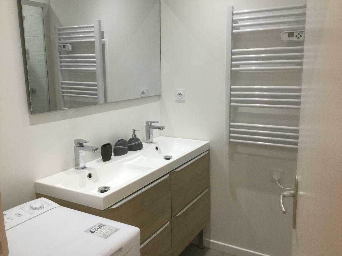3 Chambres En Lit Double, 6 Personnes, Dans Appartement Entierement Renove, 70 M2 , Wifi,Climatisation, Tres Calme , Tout Equipe,Lit Bebe Clermont-Ferrand Kültér fotó