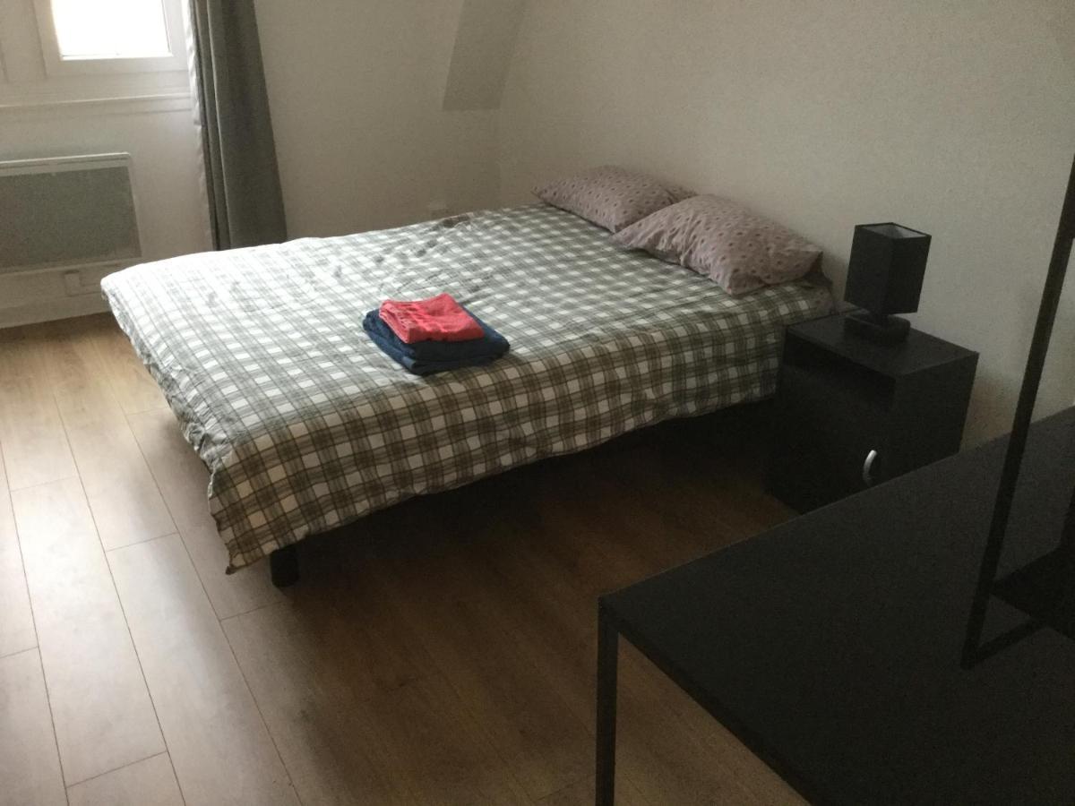 3 Chambres En Lit Double, 6 Personnes, Dans Appartement Entierement Renove, 70 M2 , Wifi,Climatisation, Tres Calme , Tout Equipe,Lit Bebe Clermont-Ferrand Kültér fotó